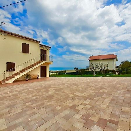 Casa Vacanze Con Vista Mare E Giardino - Amanecer Marzocca di Senigallia Exteriör bild