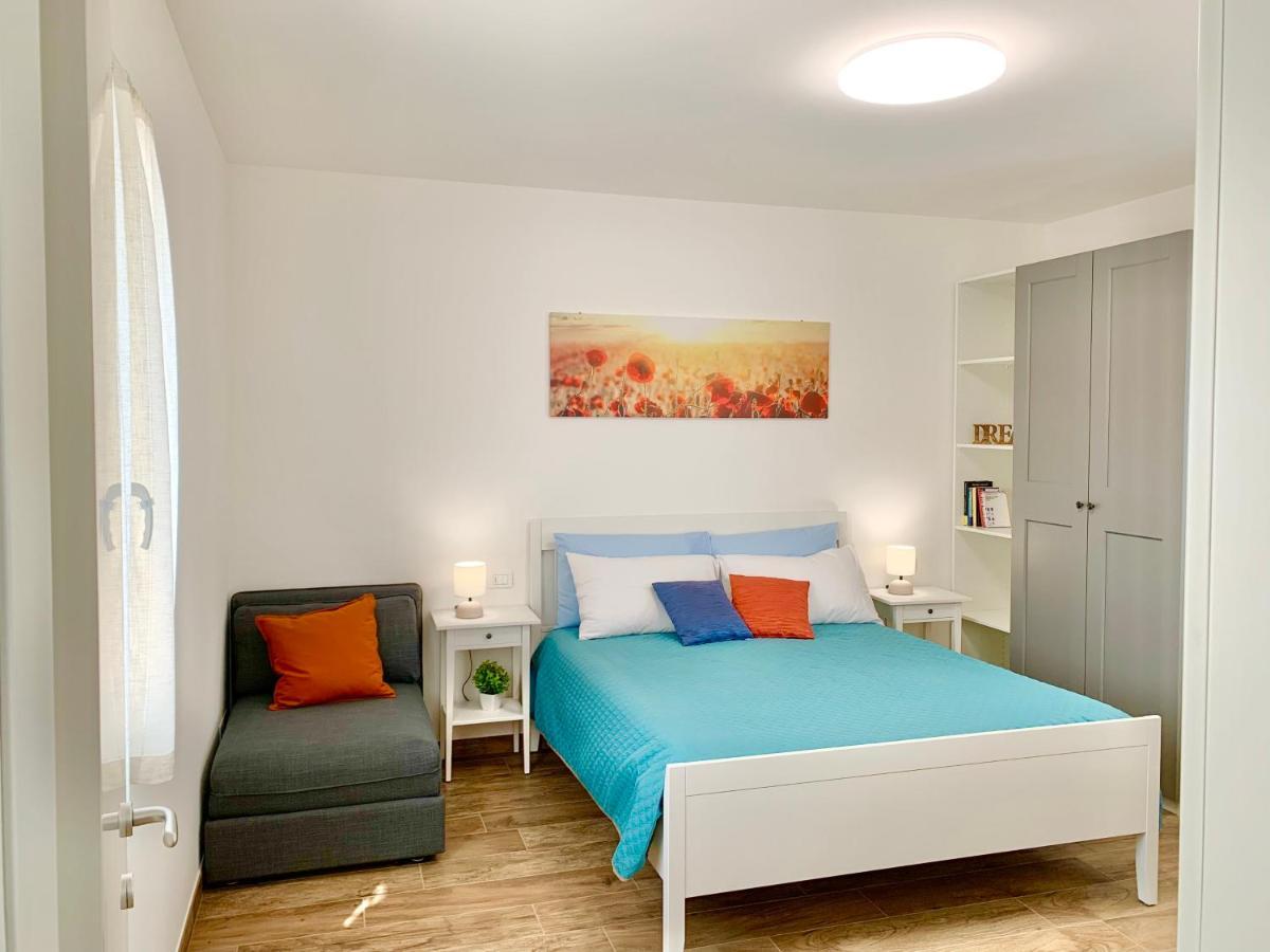 Casa Vacanze Con Vista Mare E Giardino - Amanecer Marzocca di Senigallia Exteriör bild