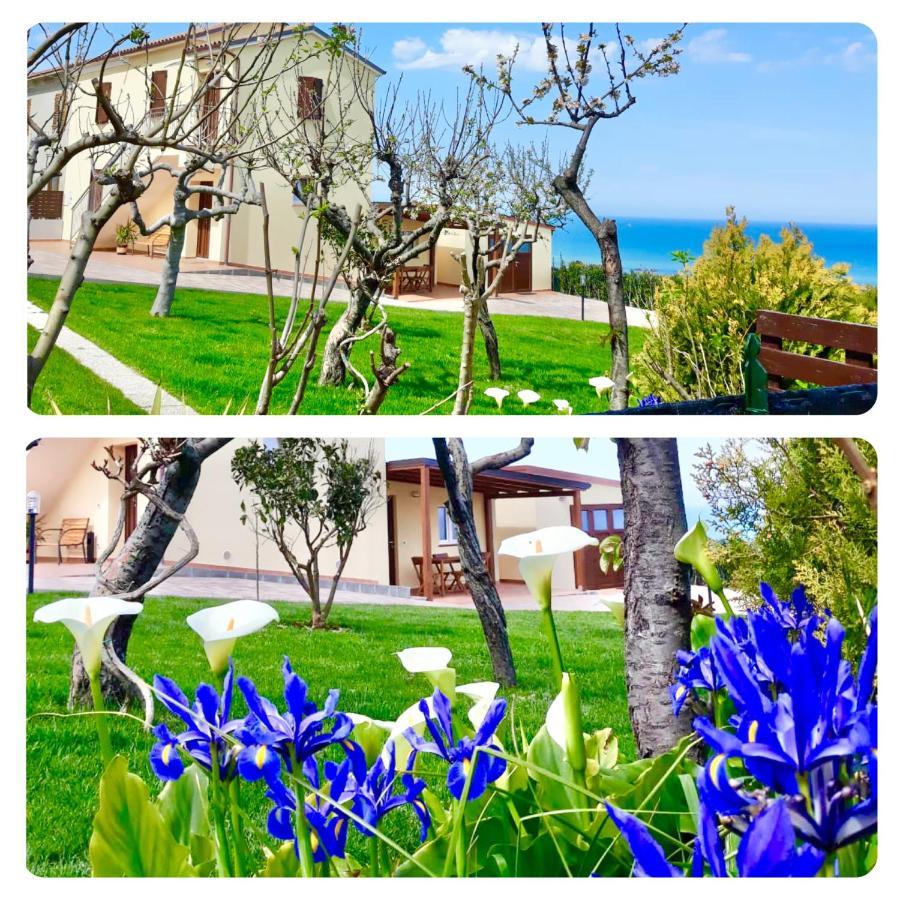 Casa Vacanze Con Vista Mare E Giardino - Amanecer Marzocca di Senigallia Exteriör bild